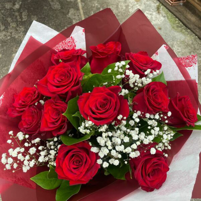 For My Sweetheart - 12 luxury red roses and fabulous foliage are all you need to make a grand romantic gesture to your sweetheart.